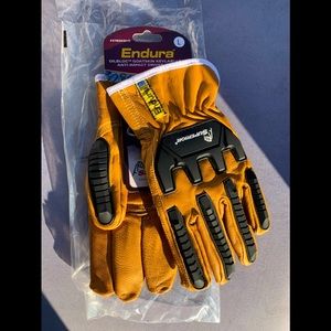 NWT Leather work gloves LG